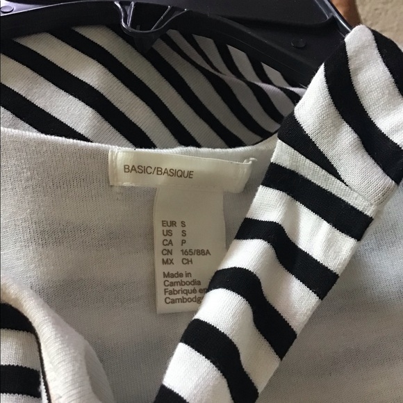 Basic beach cover or summer dress black & white S stripped comfortable 🌻 - Picture 6 of 7